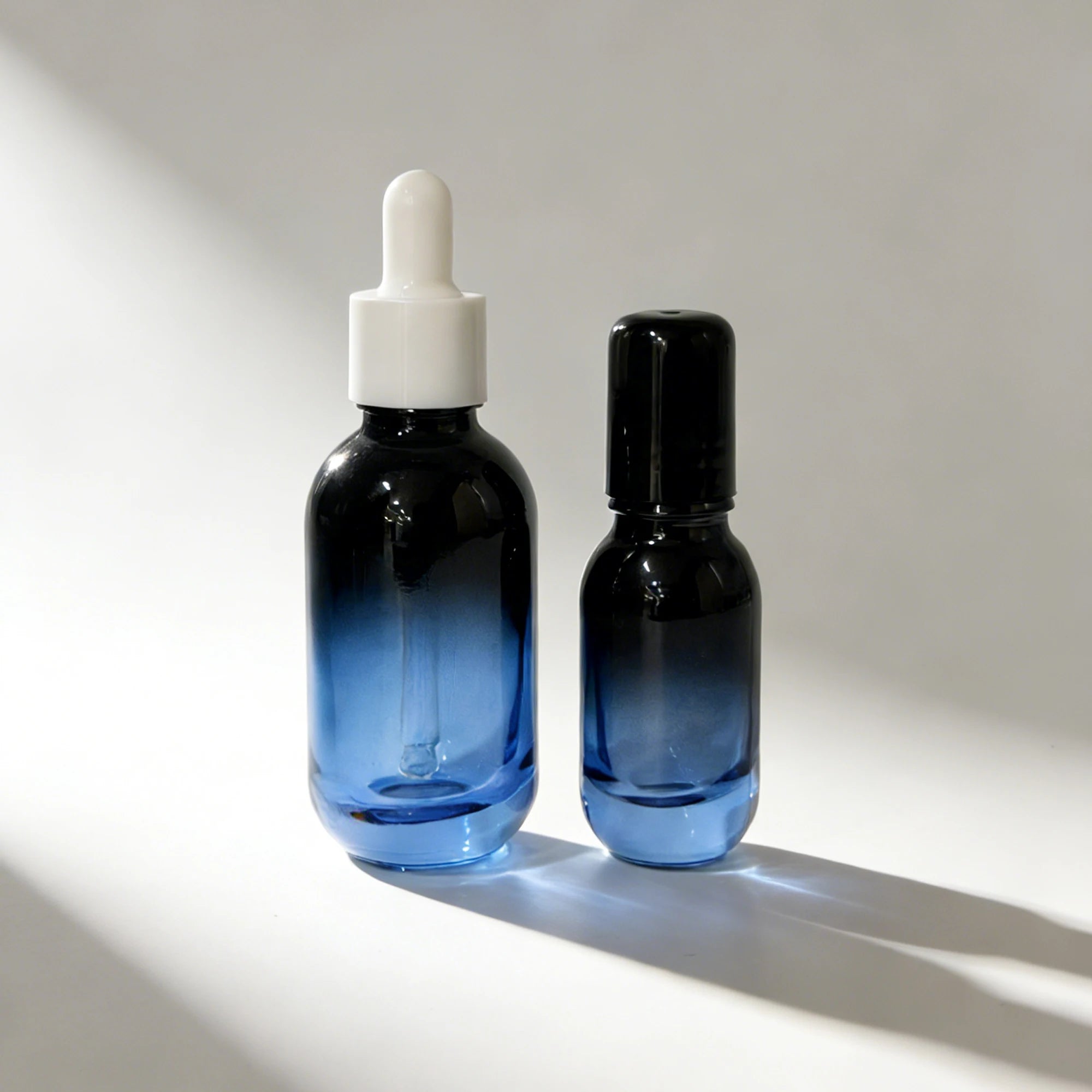 Luxury Matte Gradient Blue Glass Bottles with Dropper Eco Friendly Cosmetic Packaging for Essential Oils and Serums LZF - 图片 6