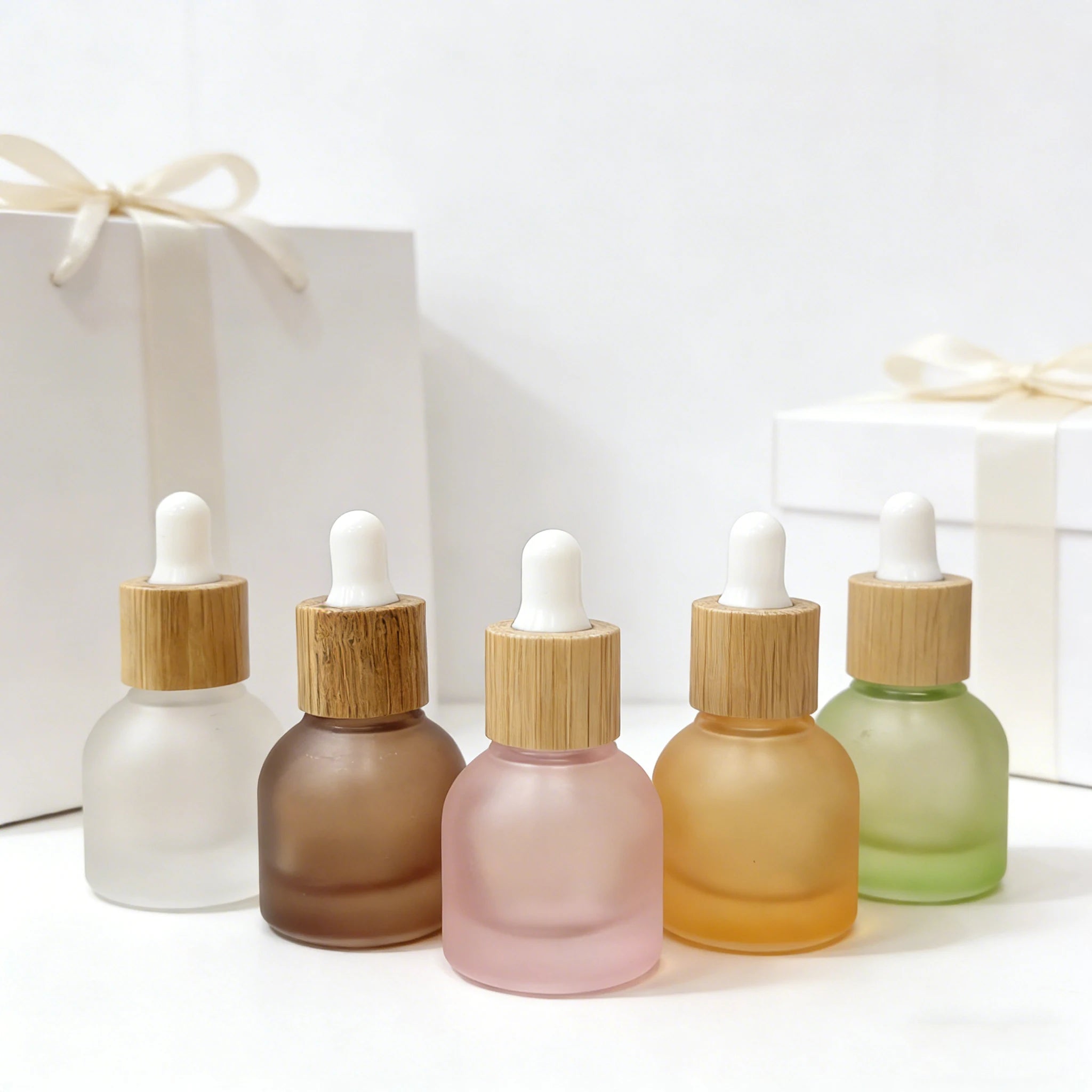 10ml Skin Care Packaging Empty Frosted Glass Bottle Essential Oil Bottle with Bamboo Lid for Cosmetic Packaging
