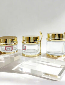 30ml 50ml 80ml 100ml Luxury Gold Glass Cream Container Cosmetics Bottles and Jars with Spoon for Skincare Packaging A888