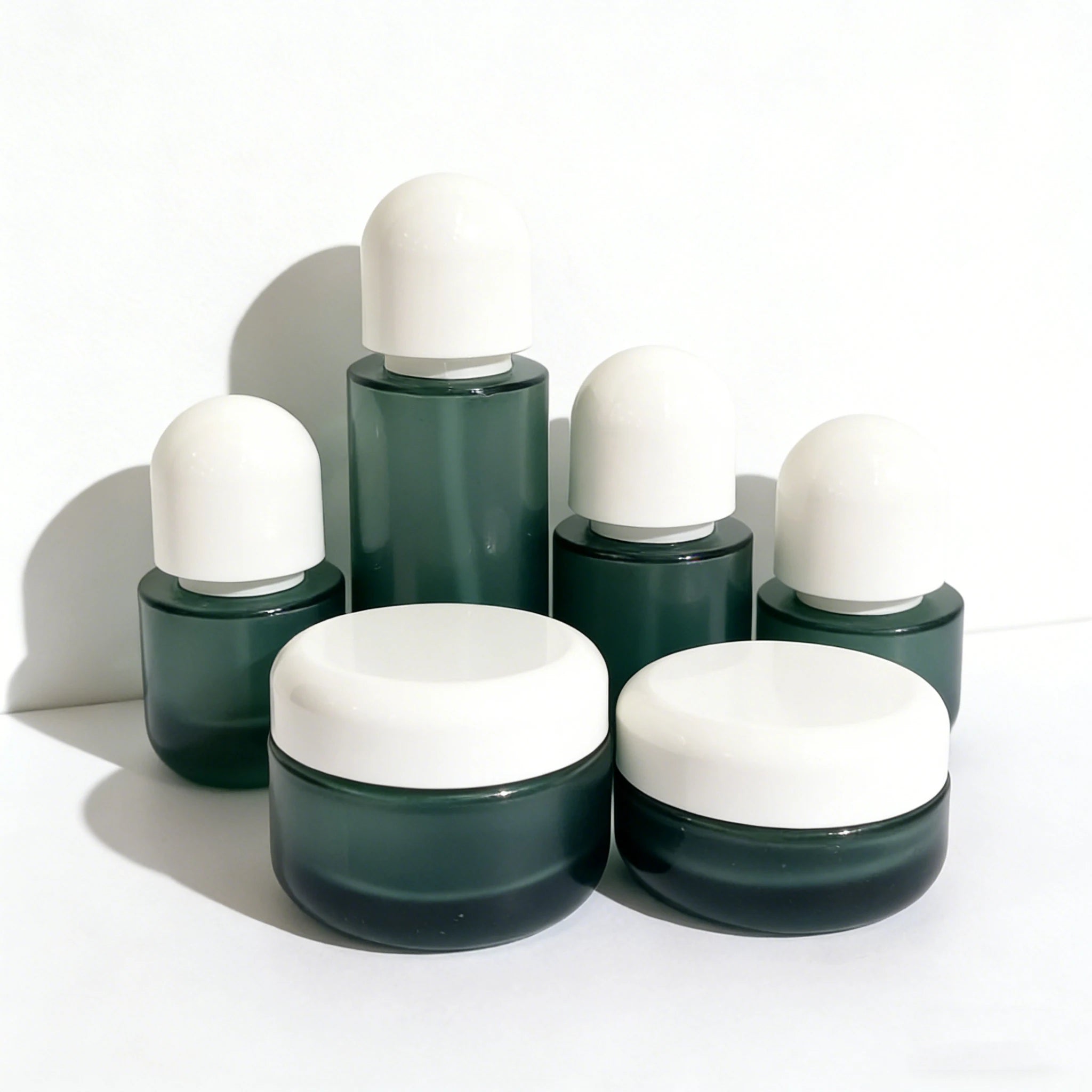 Custom 20ml 30ml 50ml 100ml 120ml Frosted Green Glass Jars Skin Care Serum Emulsion Spray Glass Bottles Set with White Cap - 图片 6
