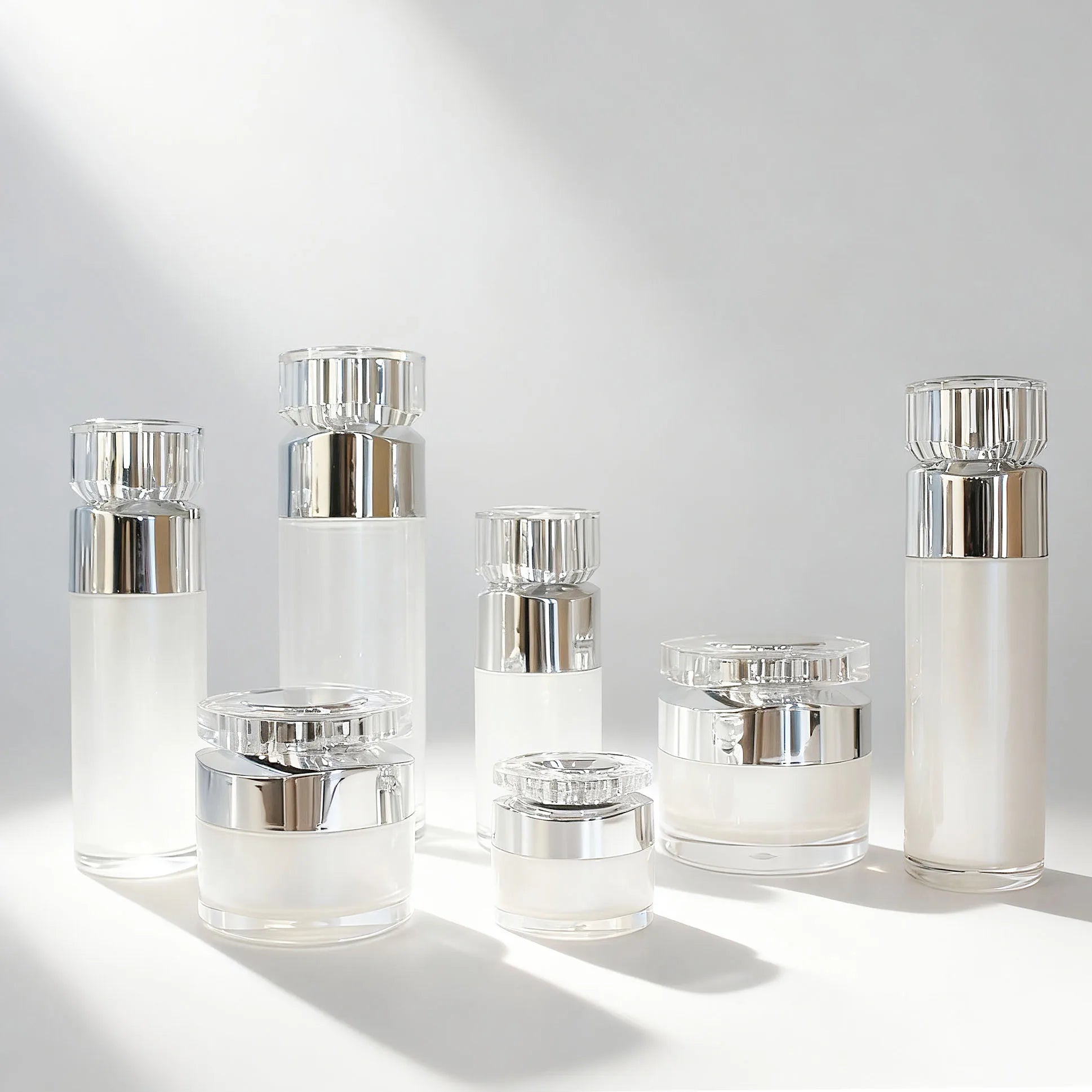Travel Size Acrylic Pump Bottle and Cream Jar Set Portable Cosmetic Container - 图片 2