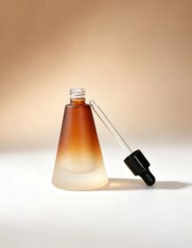 Wholesale 15ml Empty Glass Dropper Bottles Cone Shape Cosmetic Packaging for Serum Essential Oil Aromatherapy