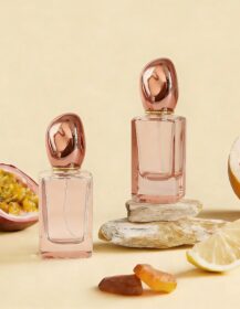 30ml 50ml Empty Pink Glass Perfume Bottles Elegant Cosmetic Packaging with Irregular Metal Cap