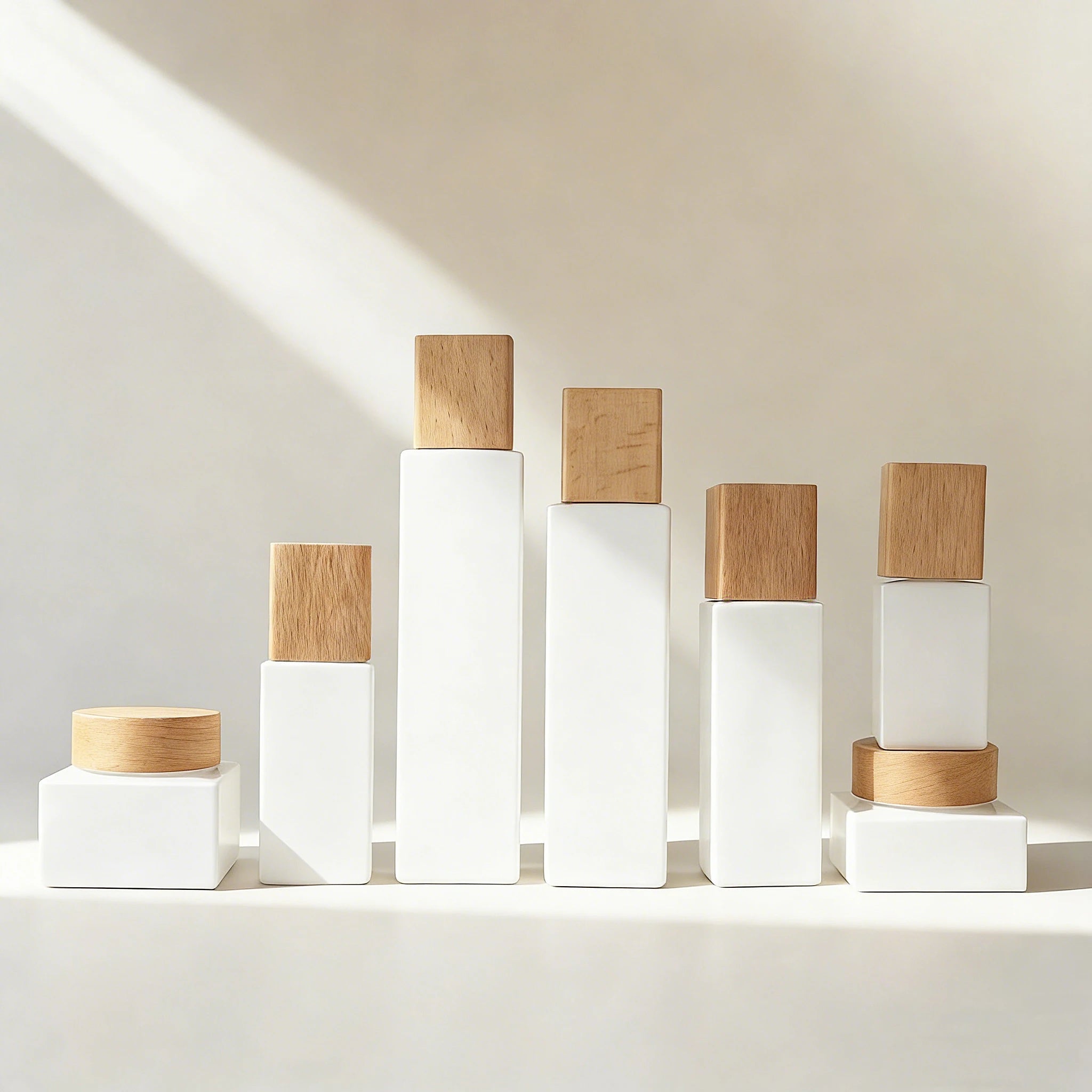 30ml 50ml 100ml White Cosmetic Lotion Pump Glass Bottle with Bamboo Lid for Serum and Cream Jar Packaging