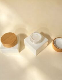 Face Cream Cosmetic Lip Balm Empty square Glass Jar with Wooden Lid for Skin Care Packaging Set 30ml 50ml 30g 50g