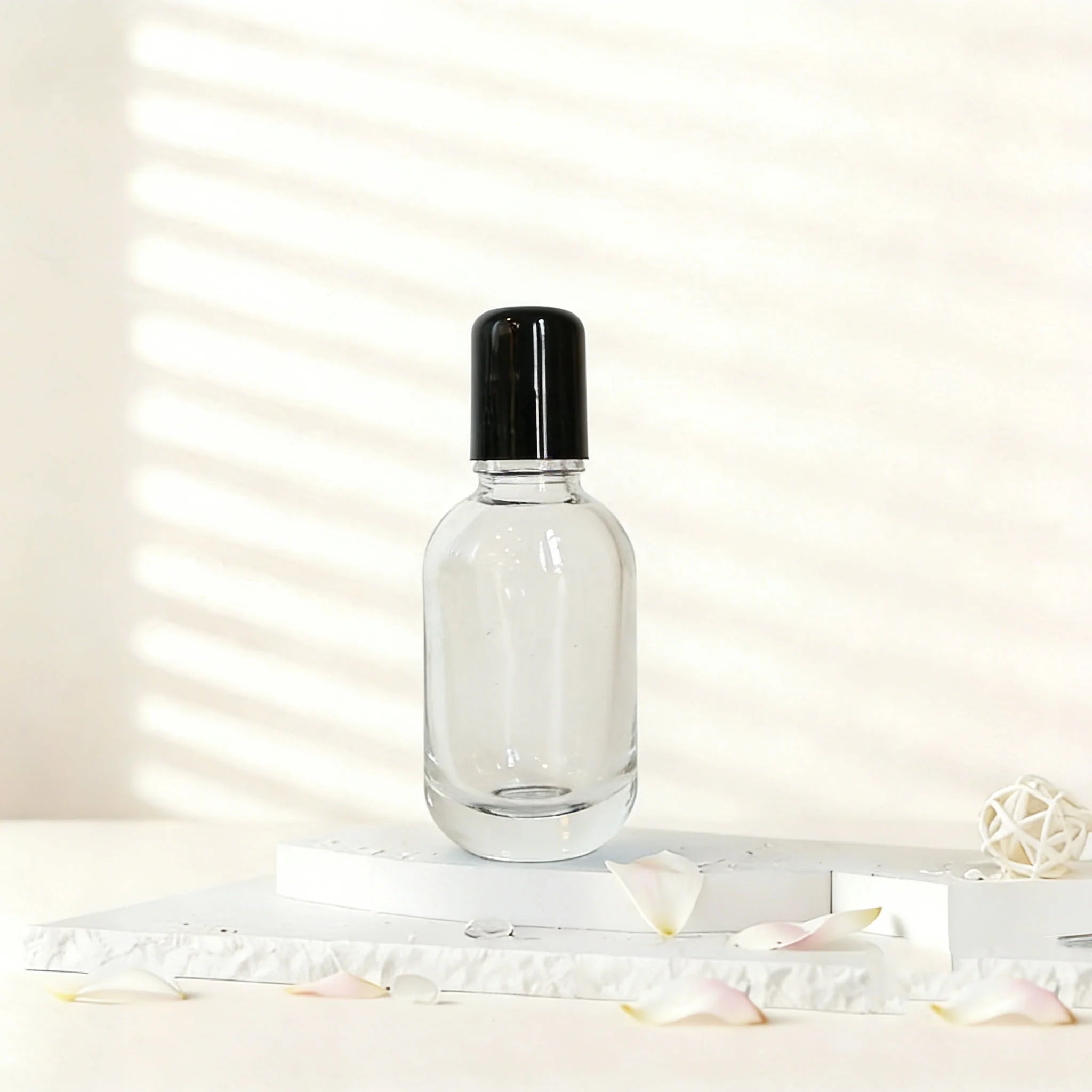 Refillable Clear Glass Roller Bottles 10ml 30ml 50ml Empty Roll on Bottles for Essential Oil Perfume Cosmetic Packaging - 图片 3