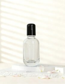 Luxury Clear Glass Roller Bottles 10ml 30ml 50ml Leakproof Refillable Bottles for Lip Oil Hair Oil Essential Oil