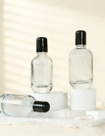 Refillable Clear Glass Roller Bottles 10ml 30ml 50ml Empty Roll on Bottles for Essential Oil Perfume Cosmetic Packaging