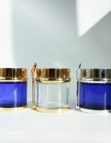 Luxury Transparent Blue Round 30g 50g 80g Glass Cosmetic Face Cream Jars With Gold Lids Spoon