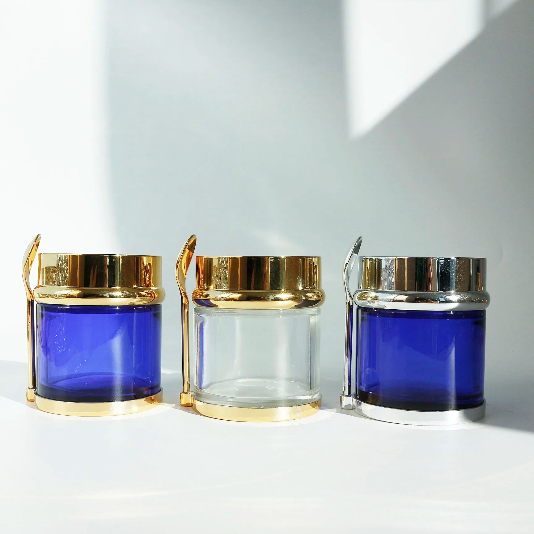 Luxury Transparent Blue Round 30g 50g 80g Glass Cosmetic Face Cream Jars With Gold Lids Spoon