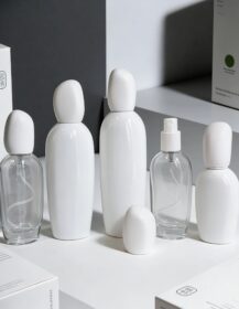 Gorgeous Bright White Glass Lotion Bottles Pump Top Wholesale Skincare Packaging Face Cream Serum Body Lotion 888J