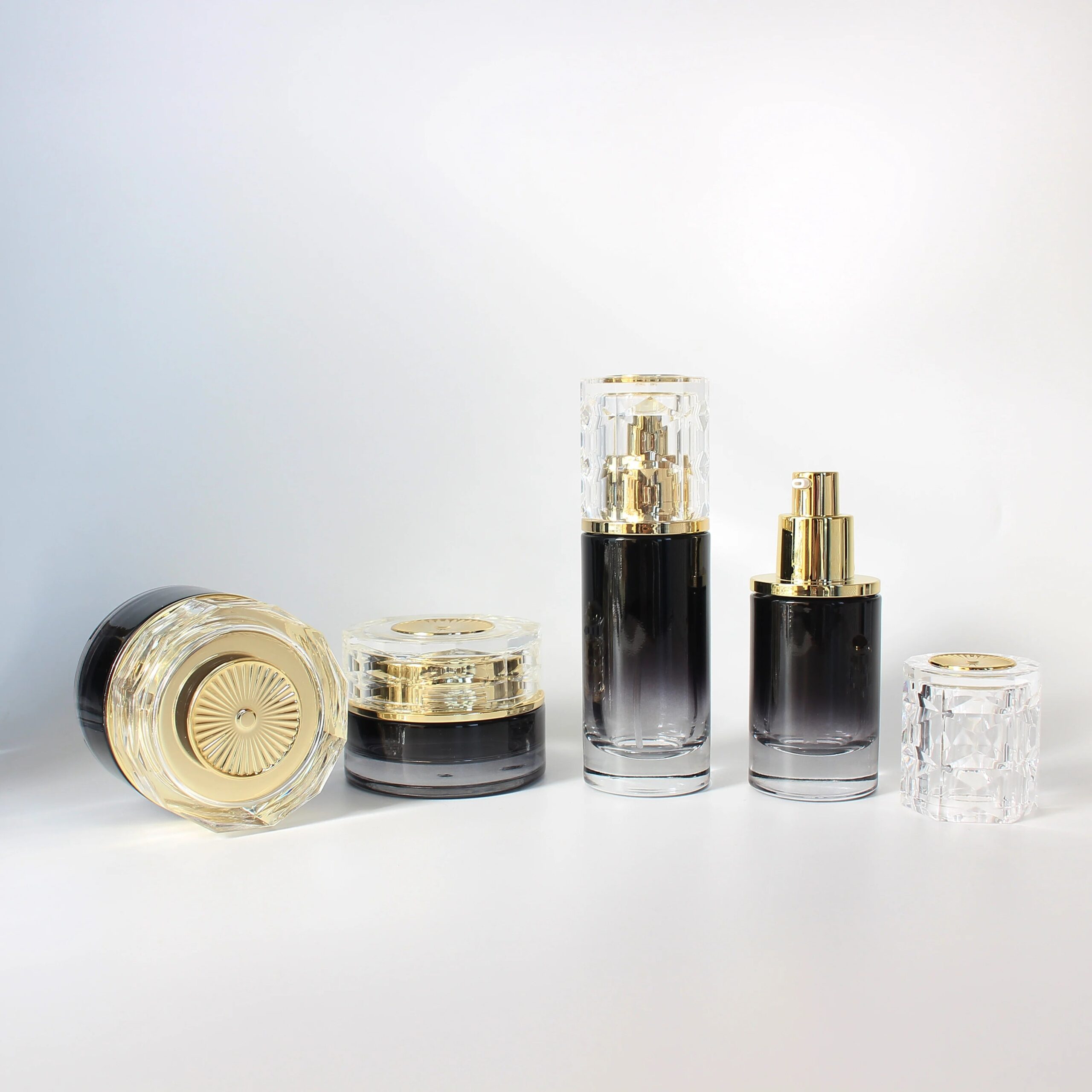 High End Glass Cosmetic Glass Essential Oil Hair Oil Serum Bottle with Lotion Pump Spray 20ml 30ml 50ml 100ml 120ml