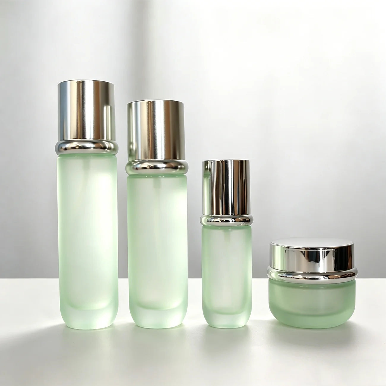 Custom Luxury Serum Cosmetic Packaging Sets Skincare Bottles Glass Jar Cream Container Lotion Pump Sprayer Bottle - 图片 2